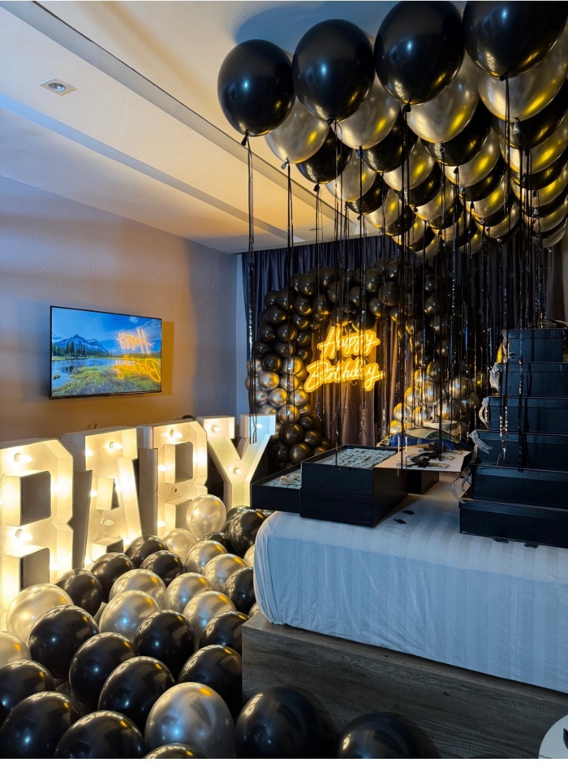 Hearts and Halo Room Decor - Image 2